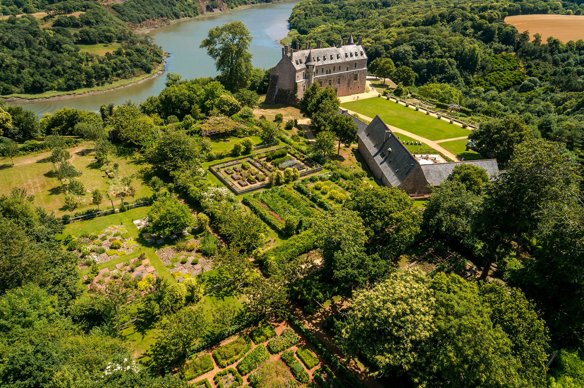 DOMAINE DEPARTEMENTAL DE LA ROCHE JAGU 